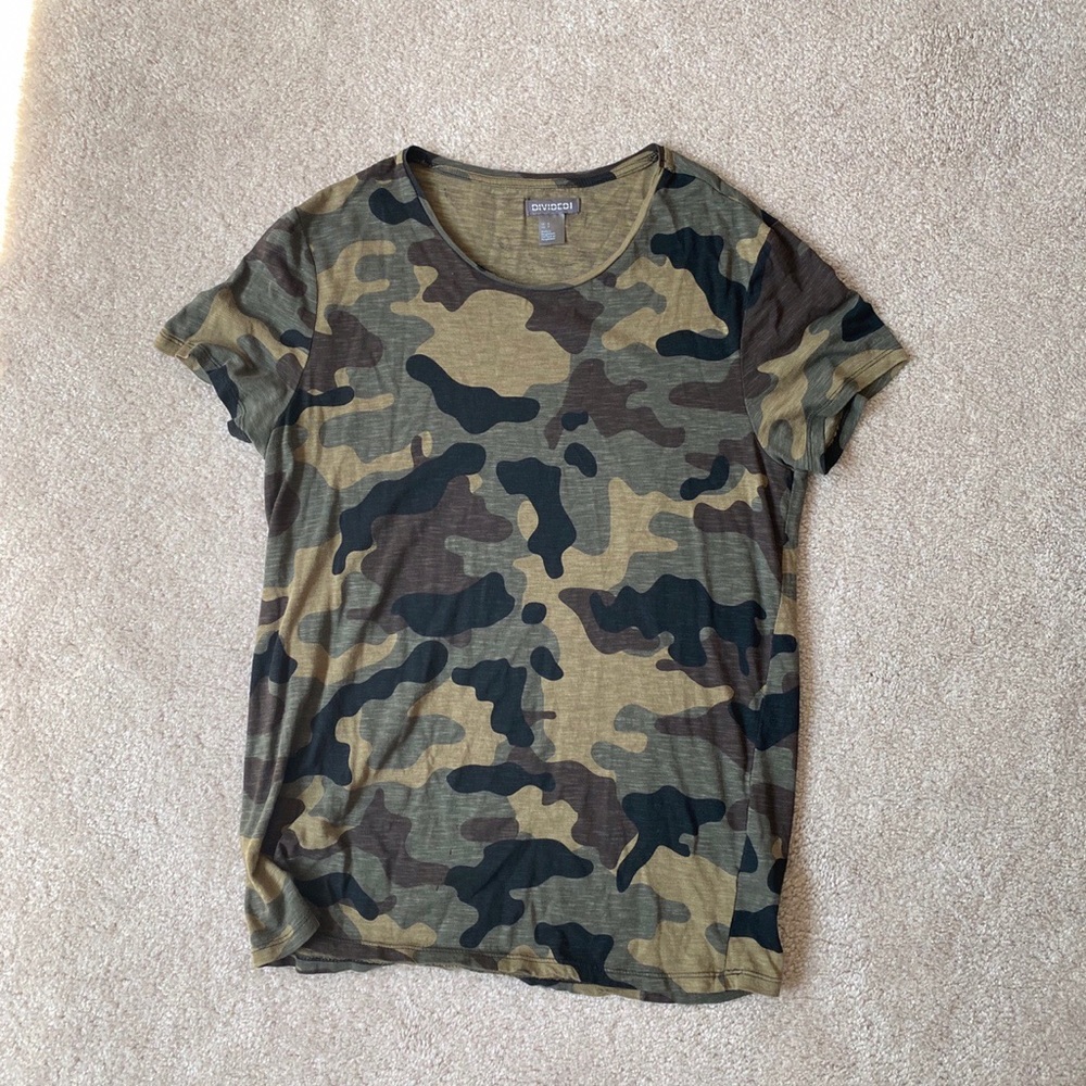 Camo Divided shirt